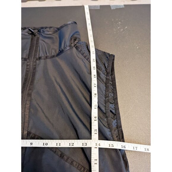 Champion C9 Sleeveless Athletic Running Windbreaker Small Black - Picture 8 of 8